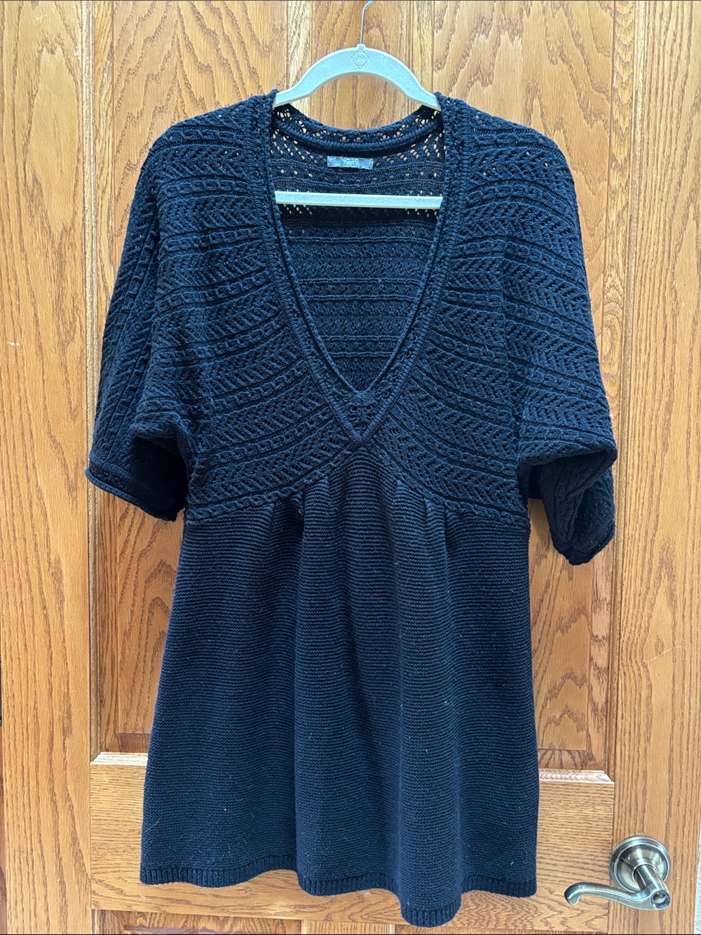 apt9 Black V-Neck Knit Tunic Top